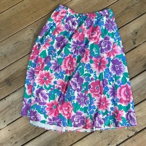 80s/90s floral skirt 💐